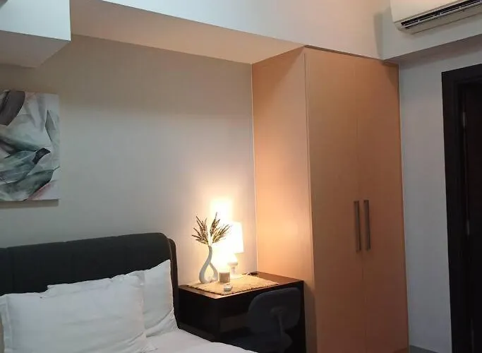 Newpointesuites 2 Uptown Bgc Apartamento Manila